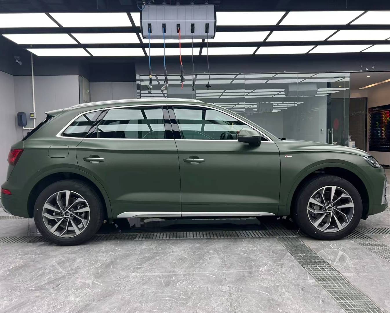 Ravoony Plus Matte Army Green Wrap Audi Q5 Wrap