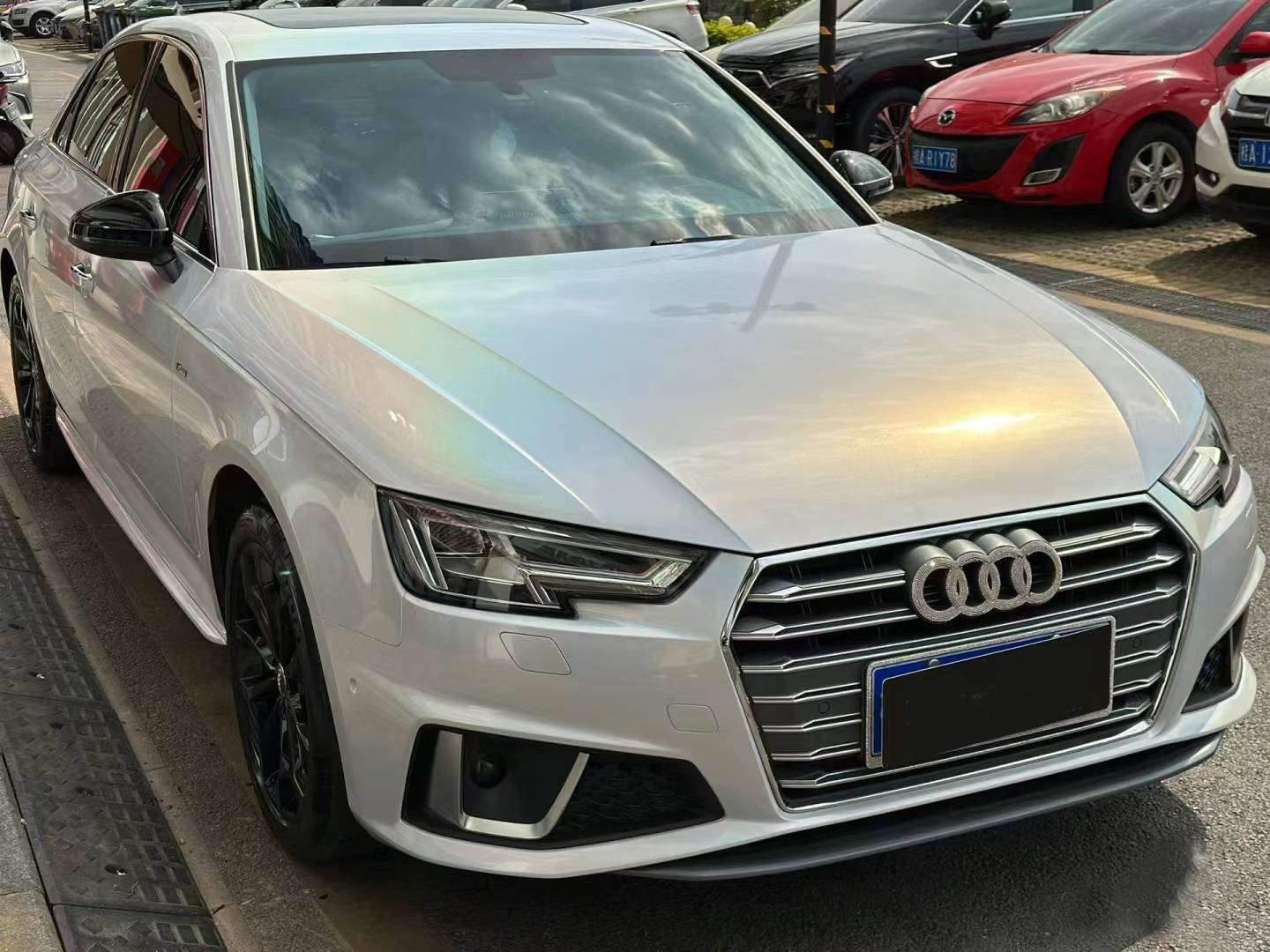 Ravoony Plus Glossy Laser White Car Vinyl Wrap Audi A4 Wrap