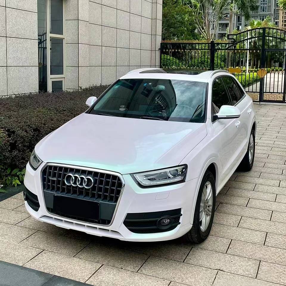 Ravoony Plus Aurora White Car Vinyl Wrap Audi Q3 Wrap