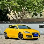 Ravoony Plus Crystal Maize Yellow Car Vinyl Wrap Audi TT Wrap