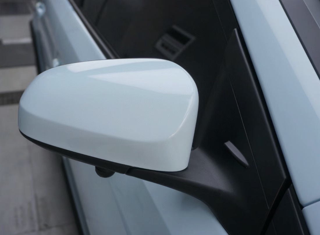 Ravoony Plus PET Glossy Crystal Glacier Blue Car Wrap Yaris L Wrap