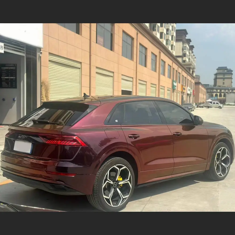 Ravoony Plus Gloss Color Shift Rainbow Drift Black Red Vinyl Wrap Audi Q8 Wrap