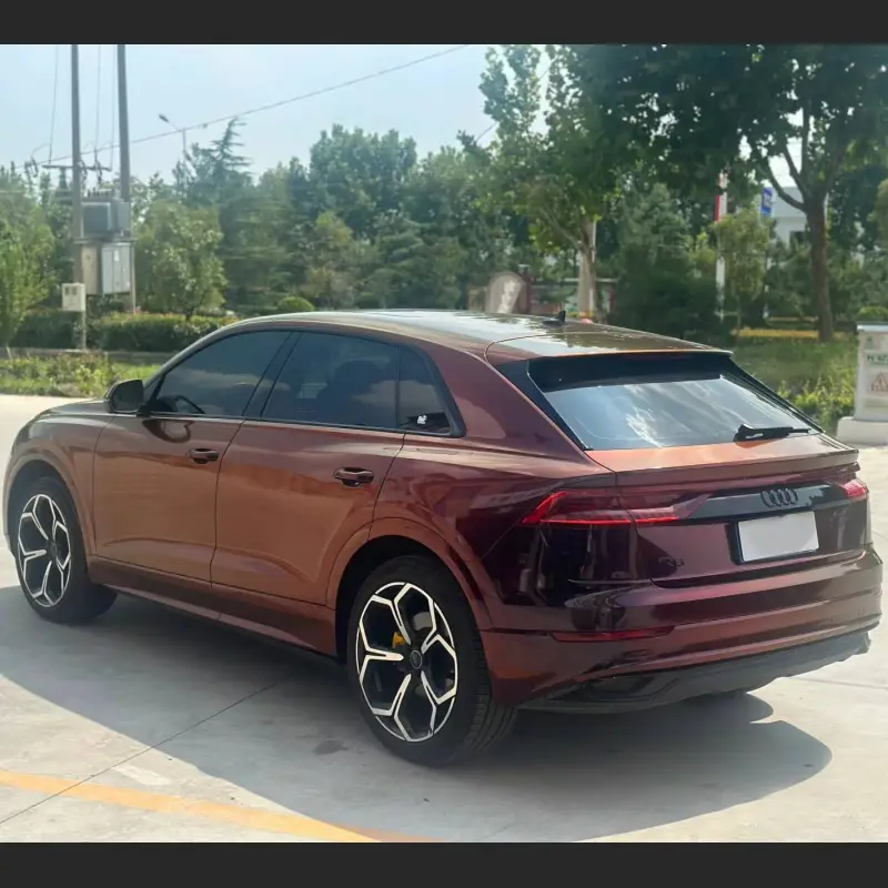 Ravoony Plus Gloss Color Shift Rainbow Drift Black Red Vinyl Wrap Audi Q8 Wrap