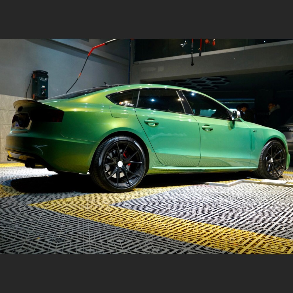 Ravoony Plus Gloss Aston Martin Iridescent Emerald Green Car Wrap