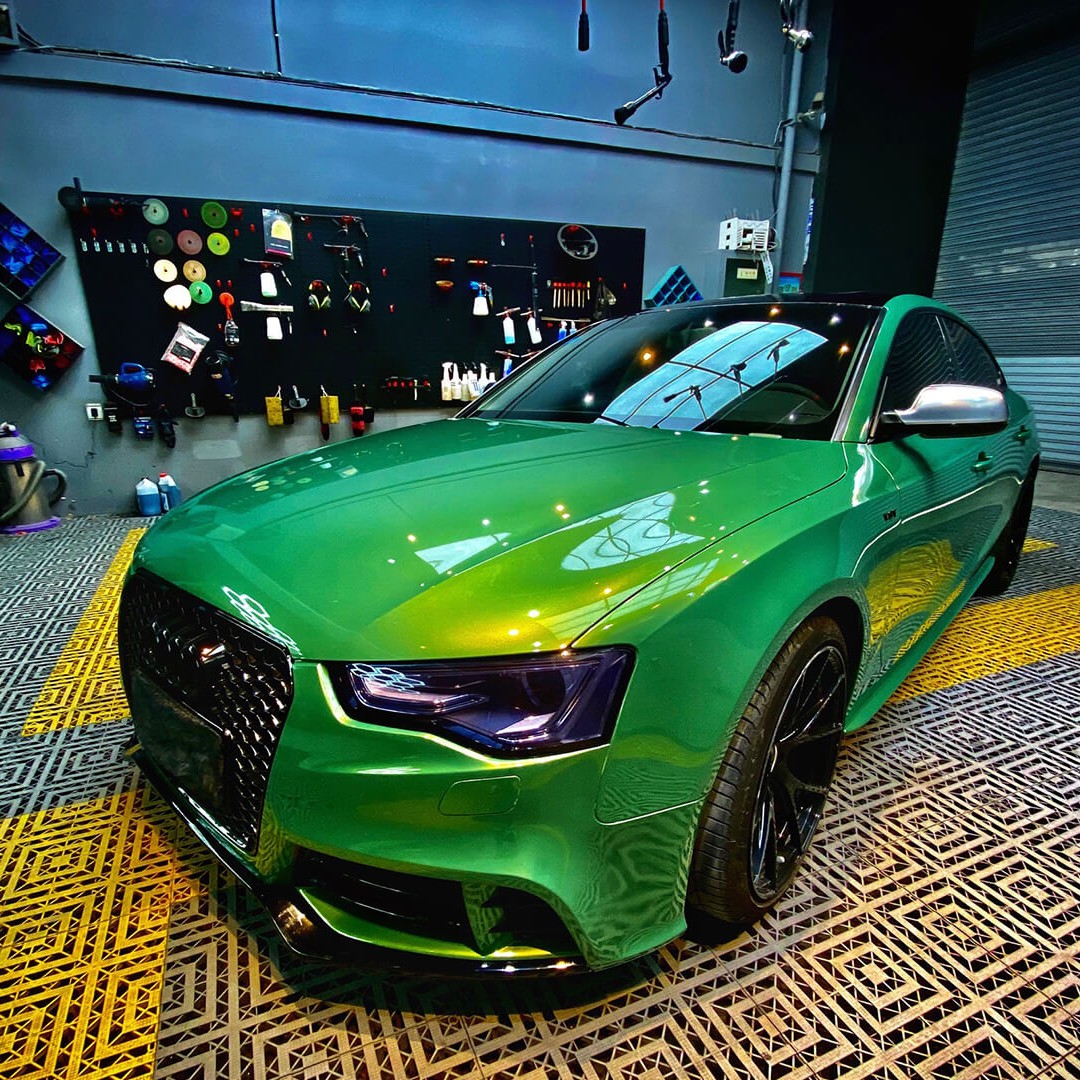 Ravoony Plus Gloss Aston Martin Iridescent Emerald Green Car Wrap