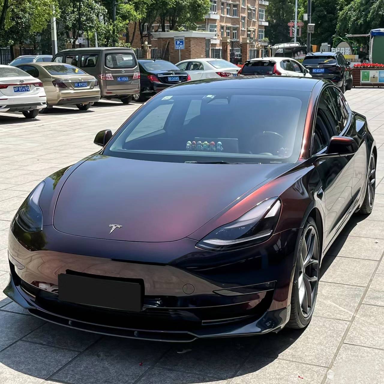 Tesla model sales 3 black color