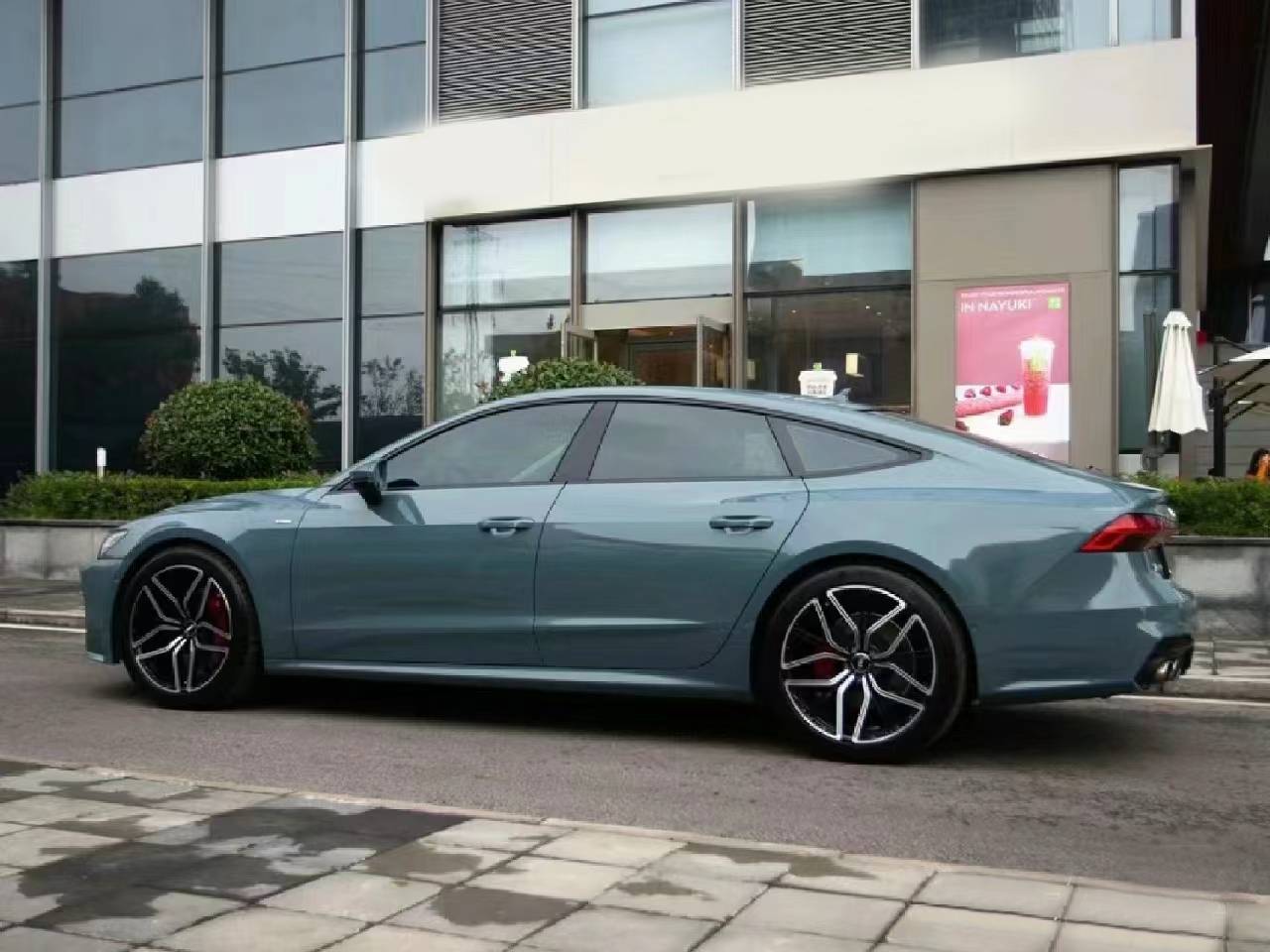 Ravoony Plus PET Gloosy Yugali Cyan Car Wrap