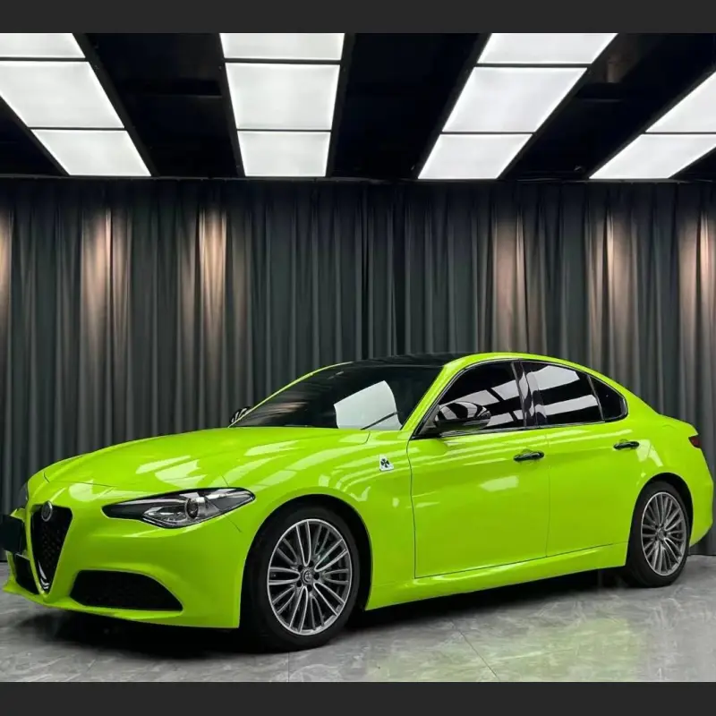 Ravoony Plus Gloss Apple Green Car Wrap