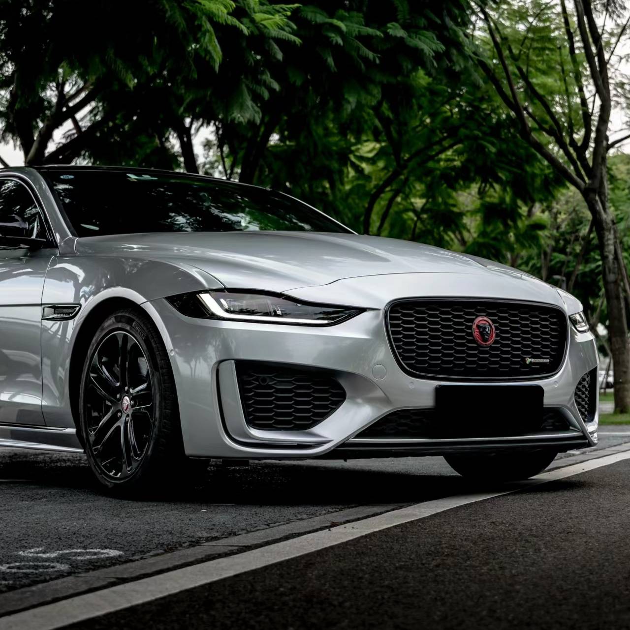 Ravoony Plus Porsche Gloss Liquid Metal Silver Car Wrap