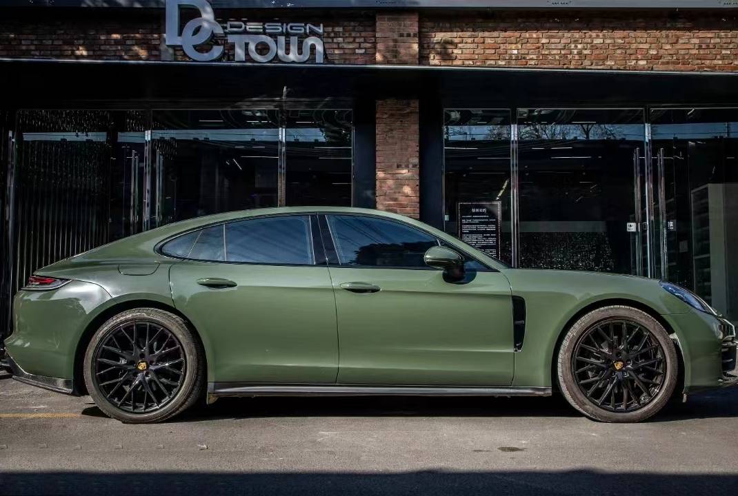 Ravoony Plus Glossy Olive Light Green Car Wrap