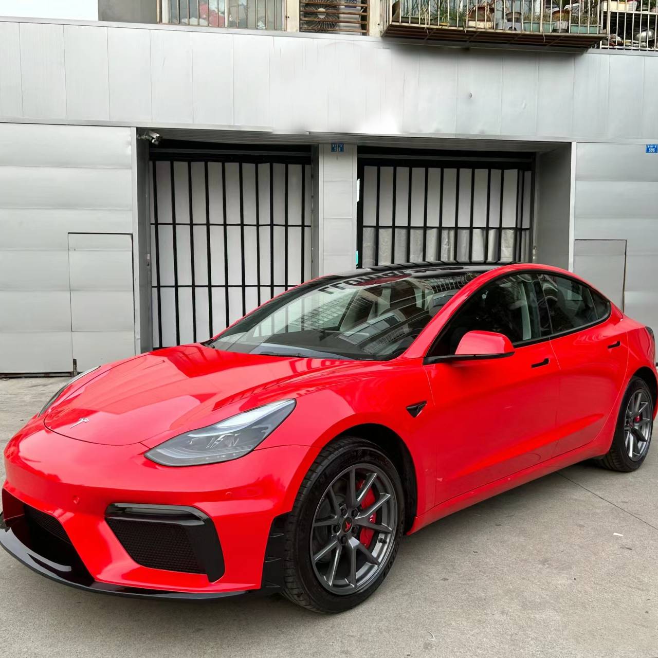 Ravoony Plus Glossy Metallic Paint China Red Vinyl Car Wrap