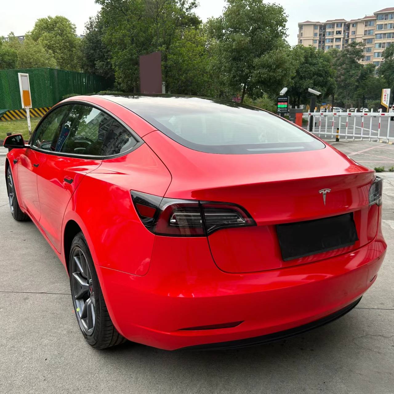 Ravoony Plus Glossy Metallic Paint China Red Vinyl Car Wrap