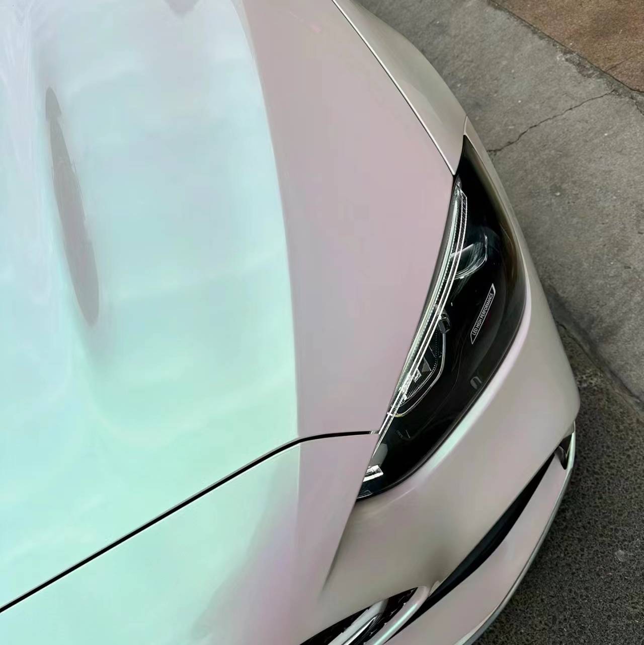 Ravoony Plus Gloss Aurora White Car Vinyl Wrap