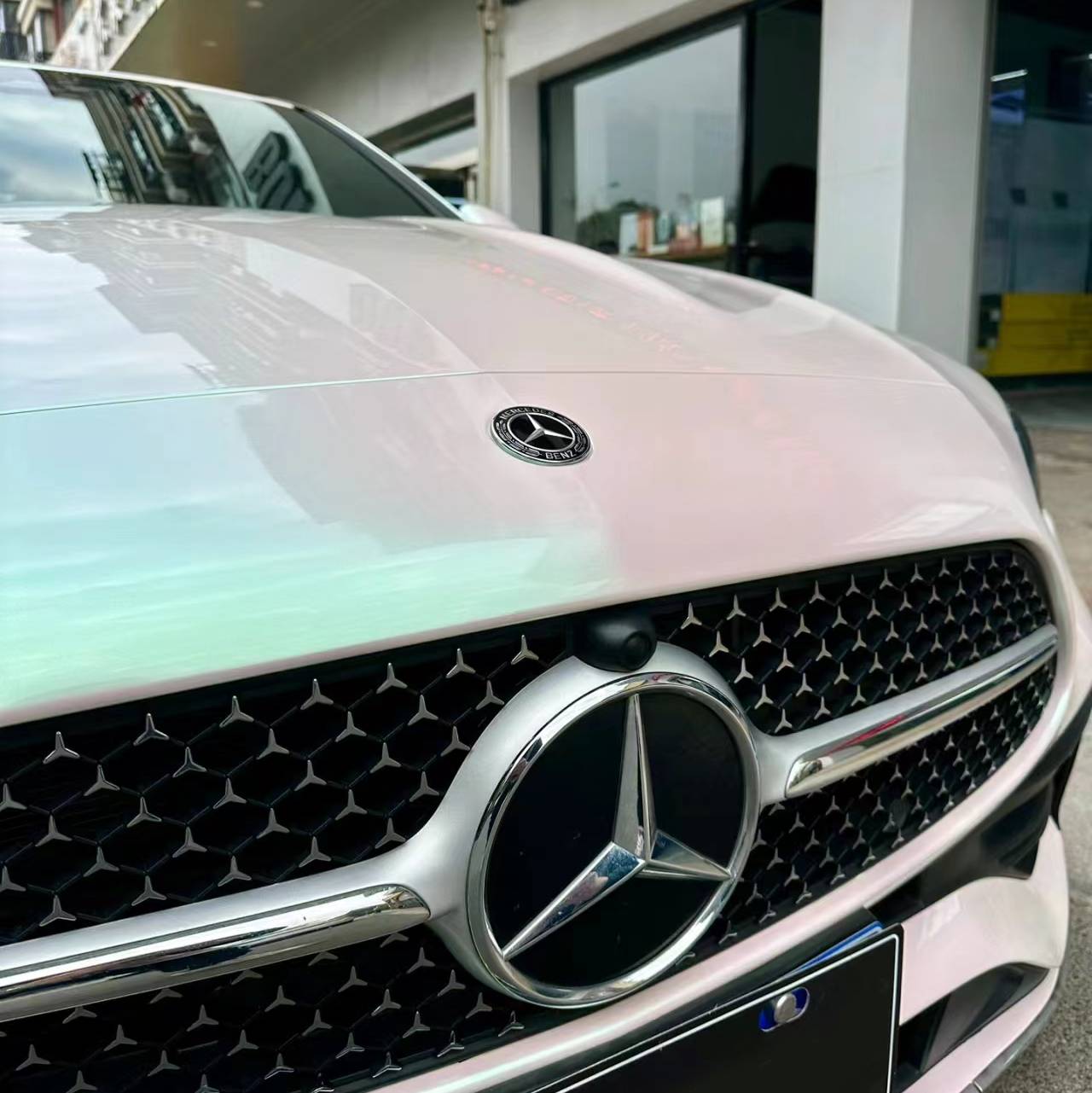 Ravoony Plus Gloss Aurora White Car Vinyl Wrap