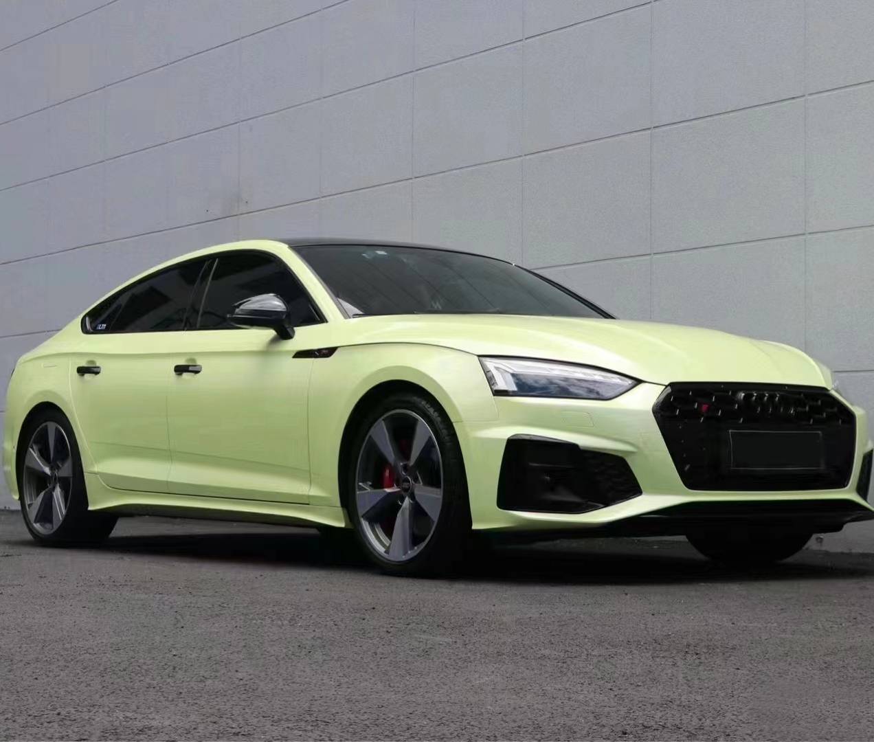 Ravoony Plus Glossy Chanel Yellow Car Vinyl Wrap