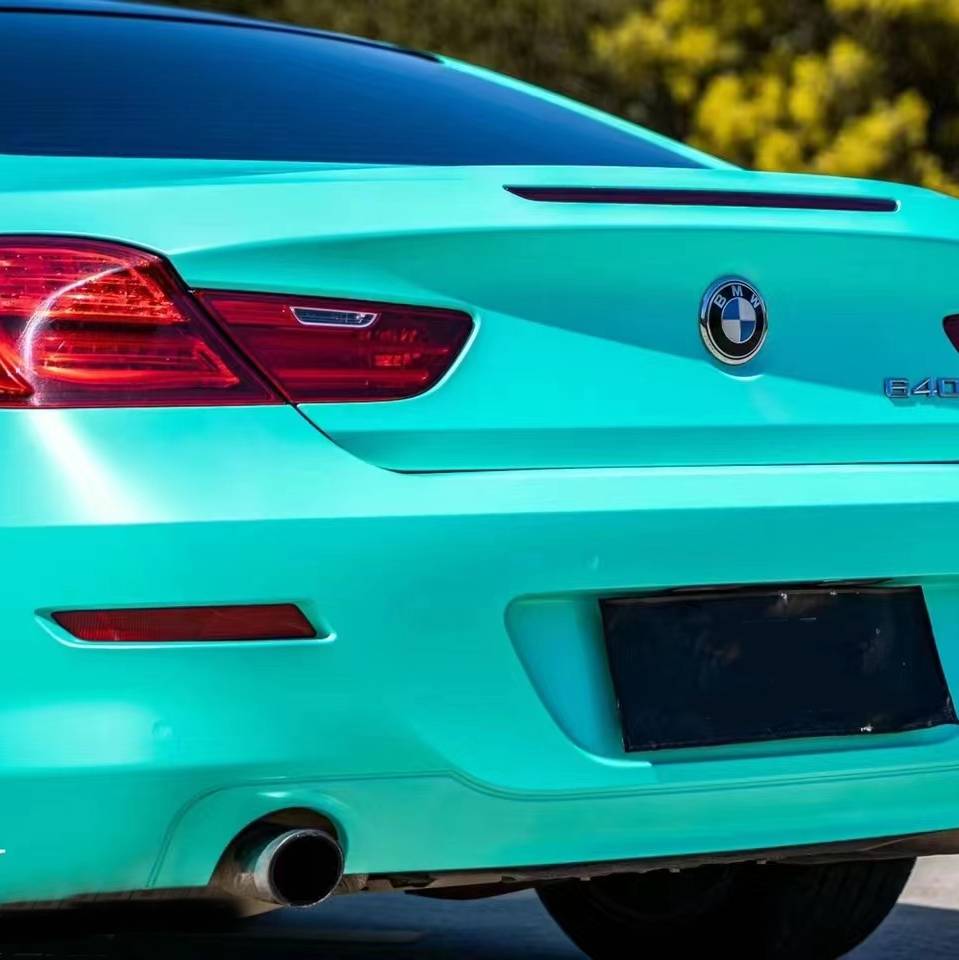 Ravoony Plus Satin Chrome Tiffany Car Wrap