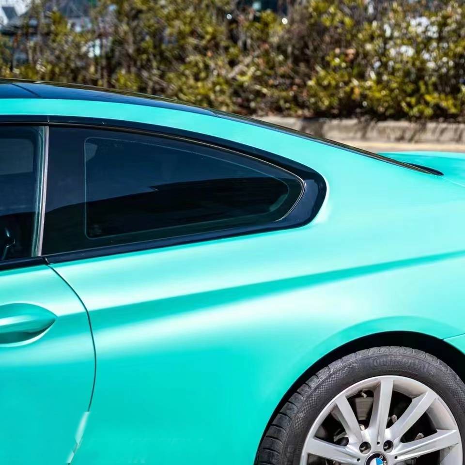 Ravoony Plus Satin Chrome Tiffany Car Wrap