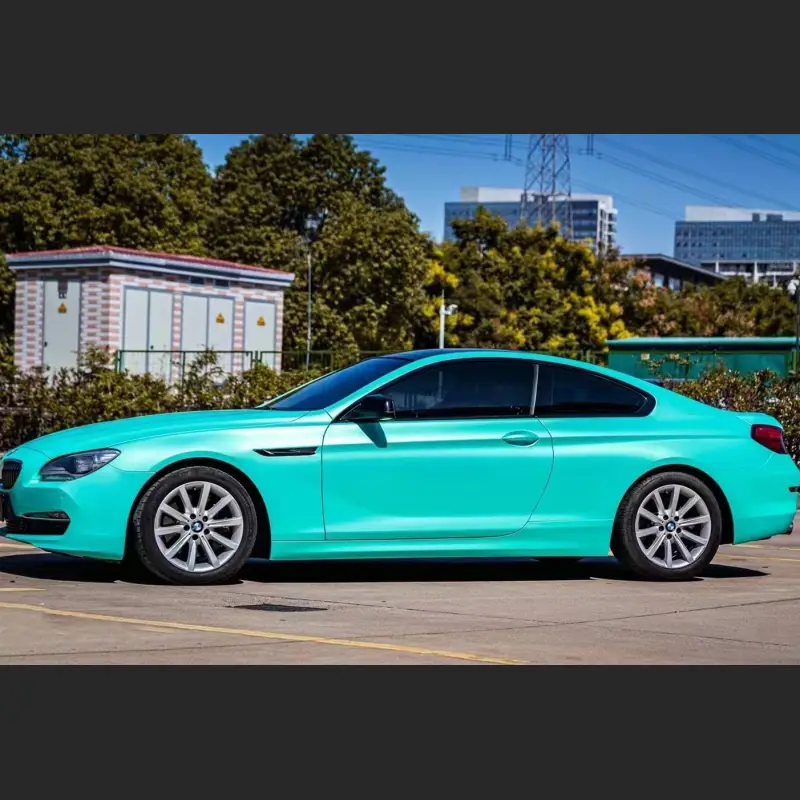 Ravoony Plus Satin Chrome Tiffany Car Wrap
