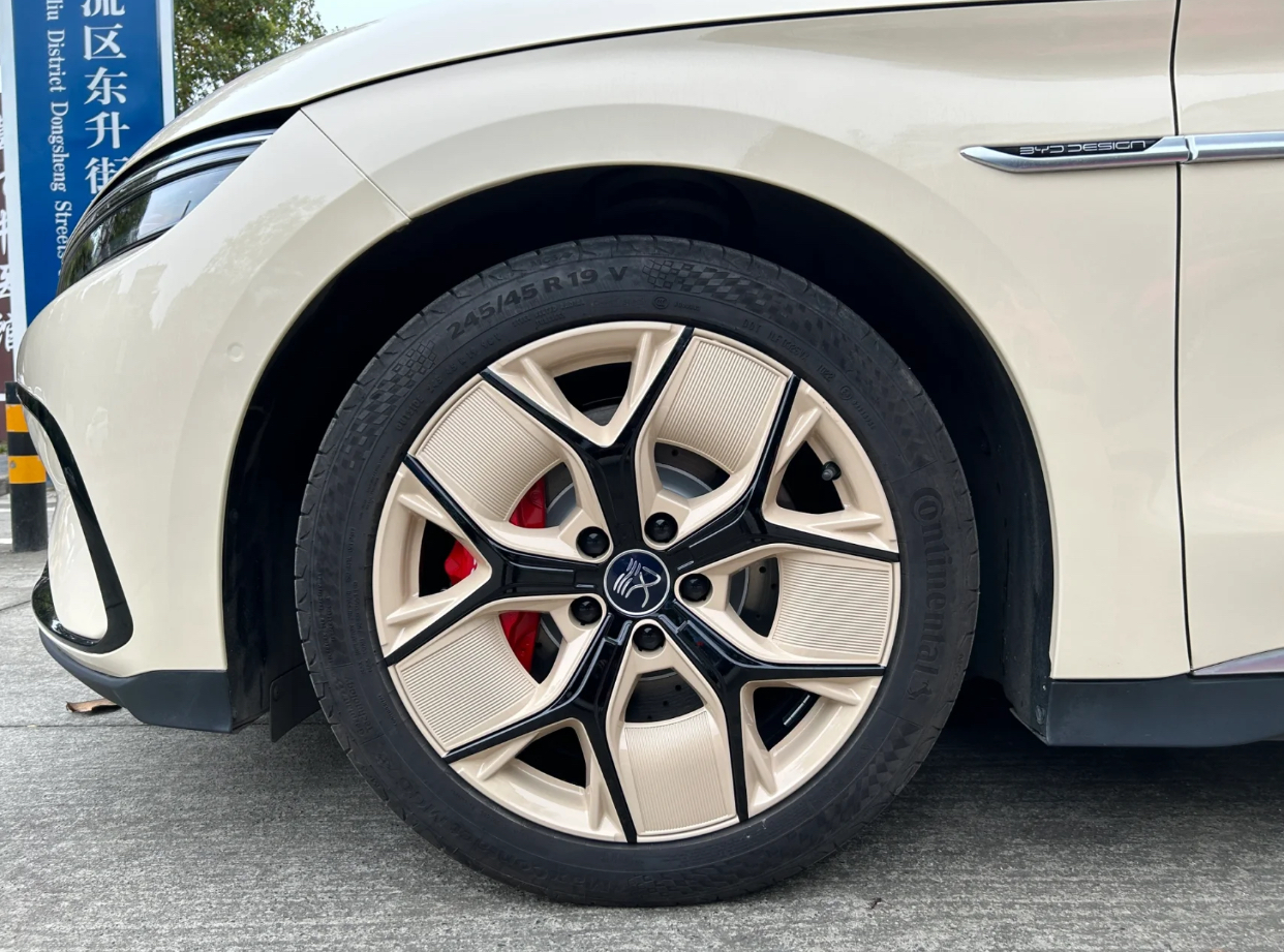 Ravoony Basic Khaki Milan Car Vinyl Wrap