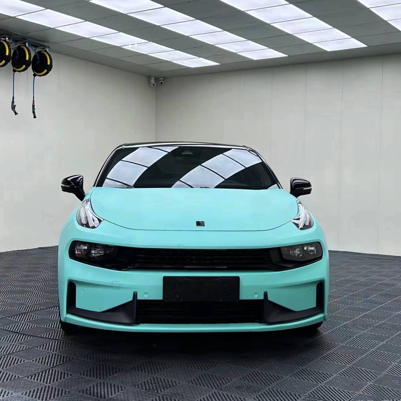 Ravoony Plus Matte Tiffany Blue Car Wrap