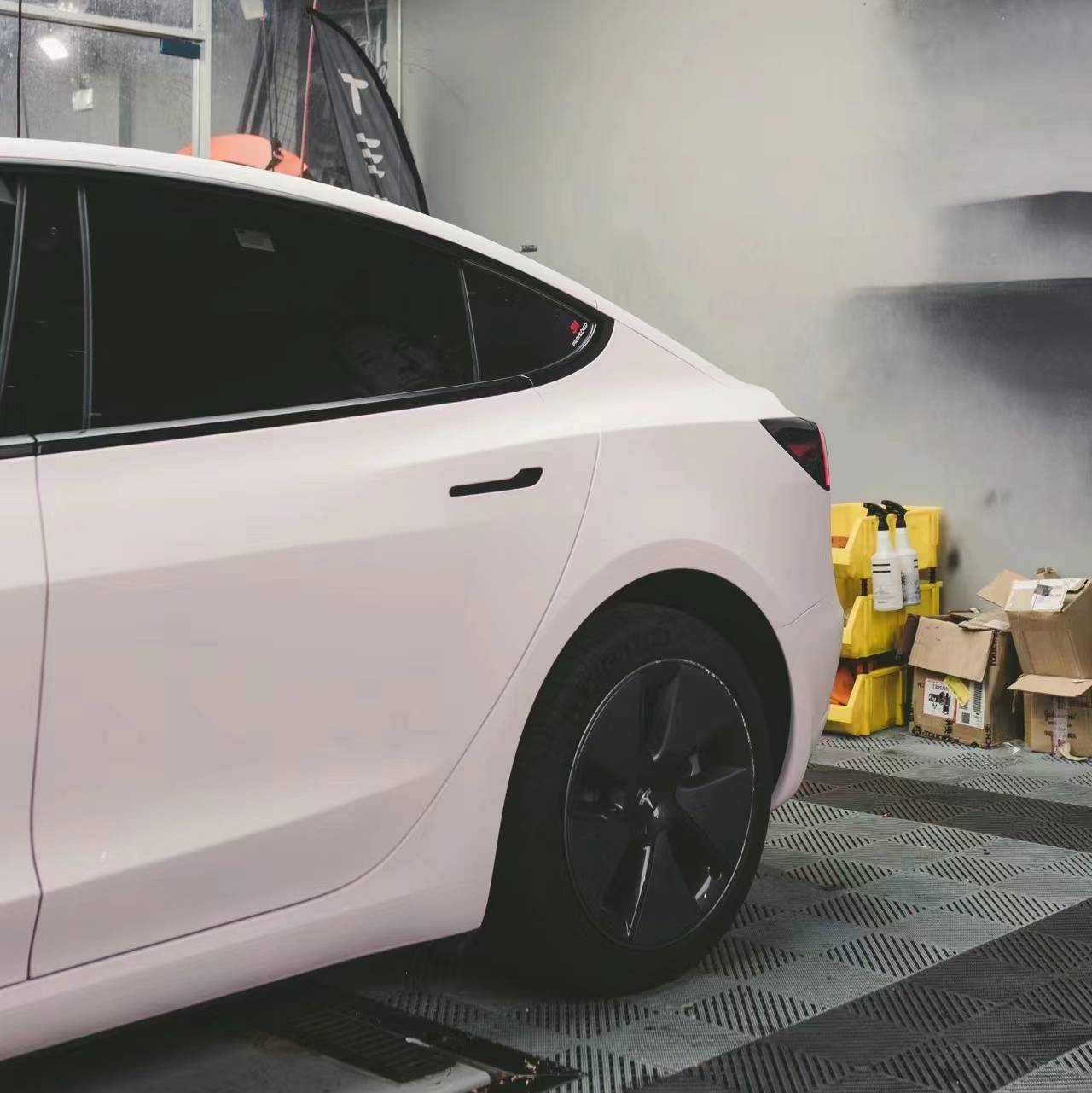 Ravoony Plus Flat Matte Light Pink Car Wrap