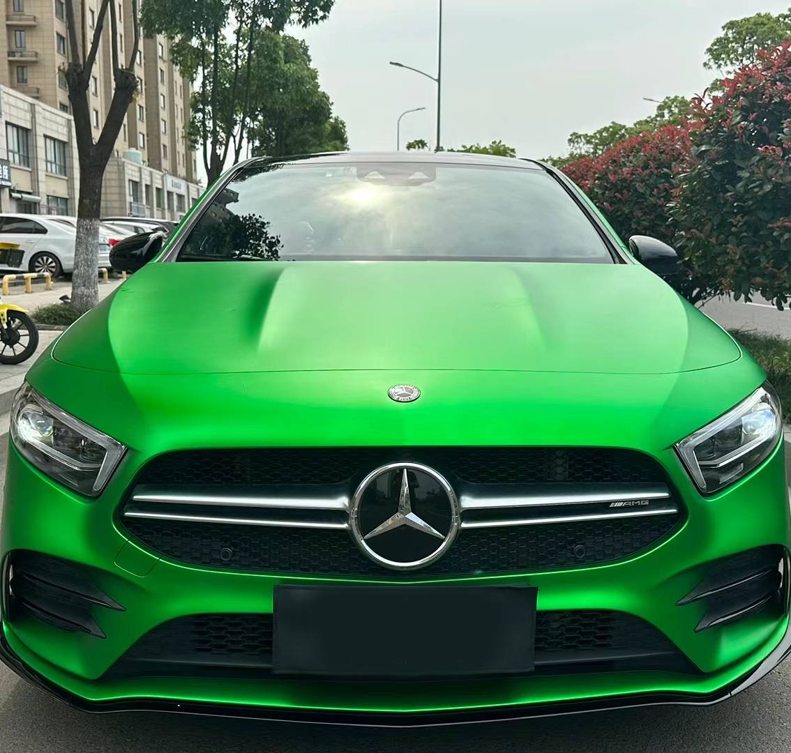 Ravoony Plus Matte Chrome Green Vinyl Wrap
