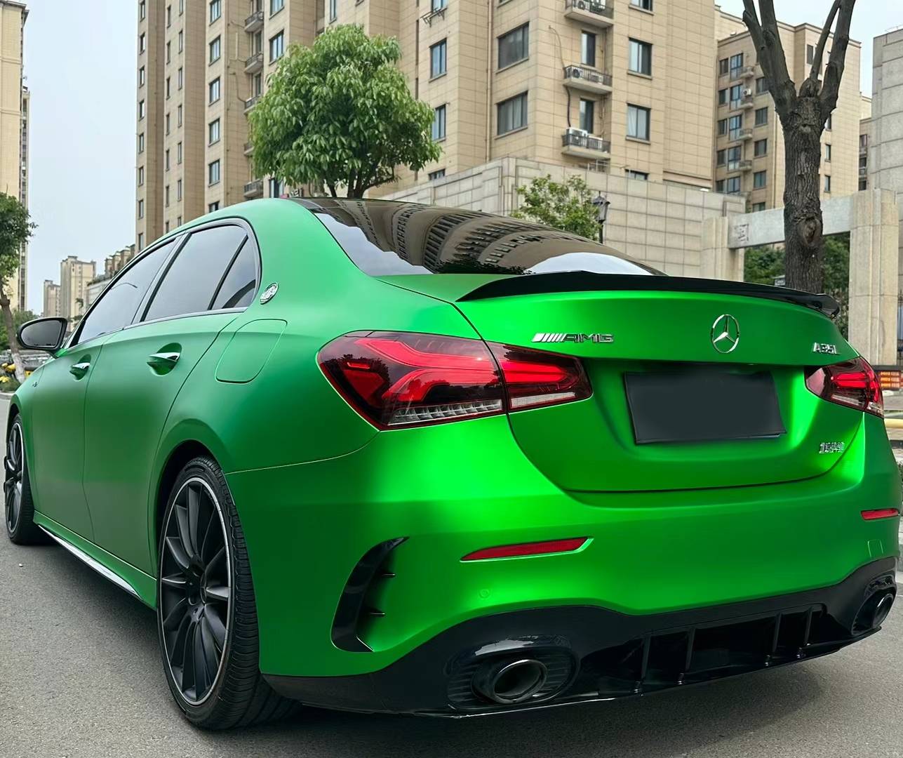 Ravoony Plus Matte Chrome Green Vinyl Wrap
