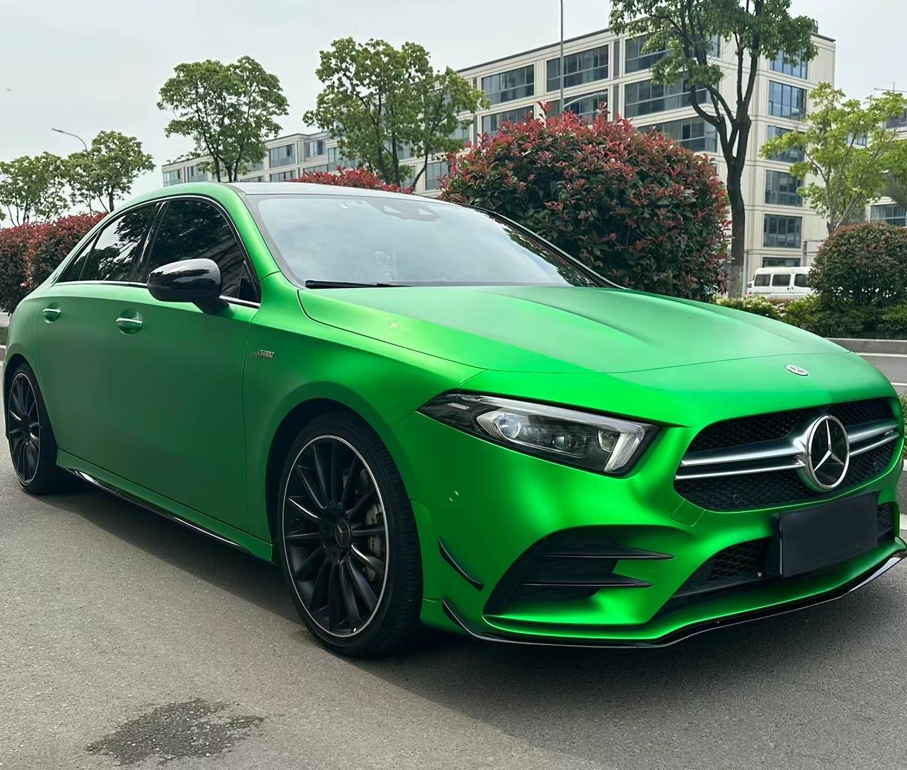 Ravoony Plus Matte Chrome Green Vinyl Wrap