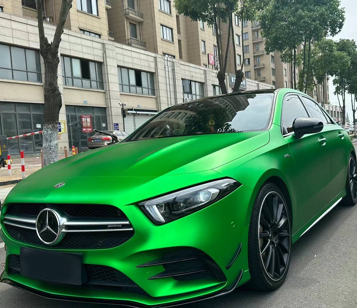 Ravoony Plus Matte Chrome Green Vinyl Wrap
