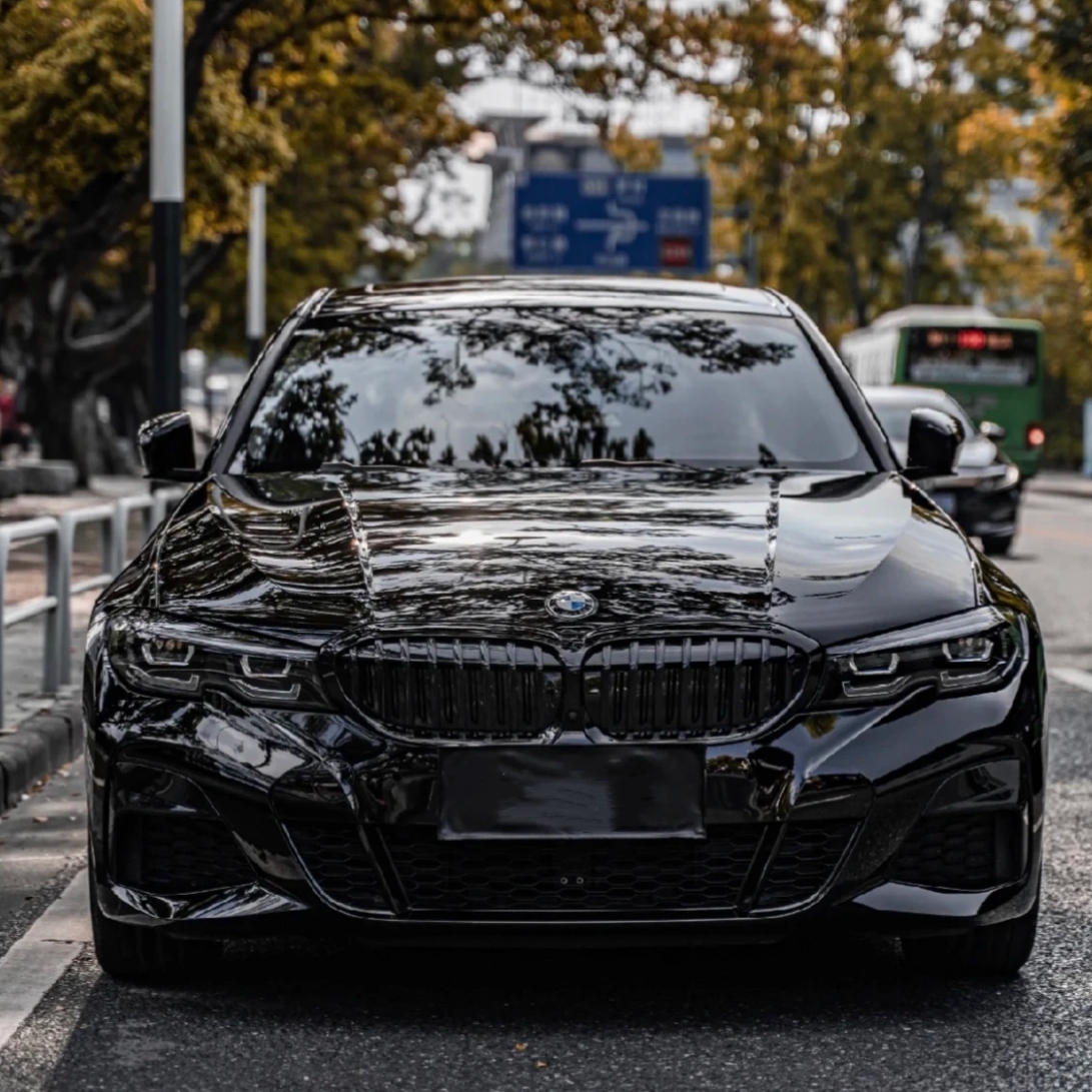 Ravoony Basic PET Gloss Black Car Wrap