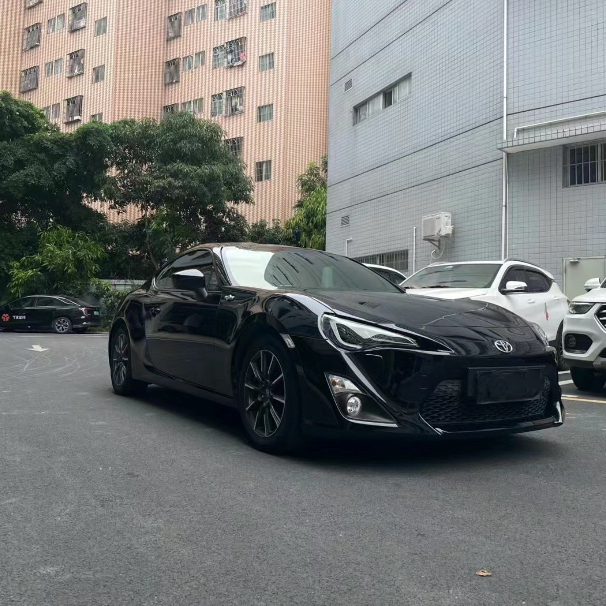 Ravoony Basic Glossy Crystal Black Car Vinyl Wrap