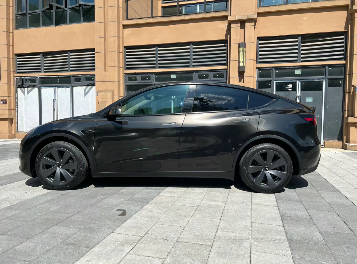 Ravoony Basic Glossy Metal Paint Black Car Wrap