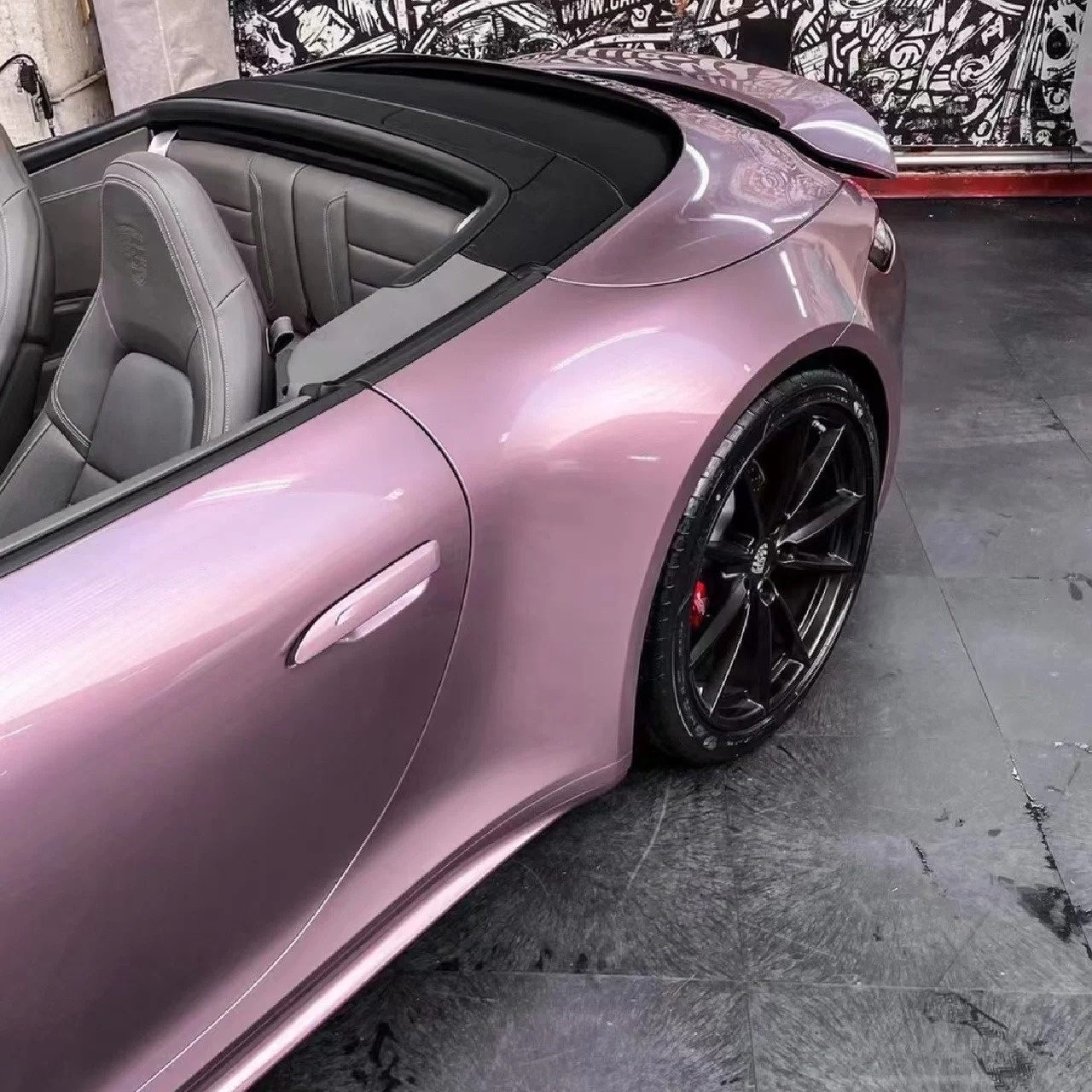 Ravoony Basic Bentley Gloss Passion Pink Vinyl Car Wrap