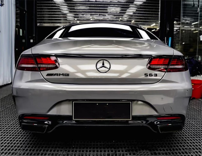 Ravoony Plus Gloss Brilliant Silver Car Wrap