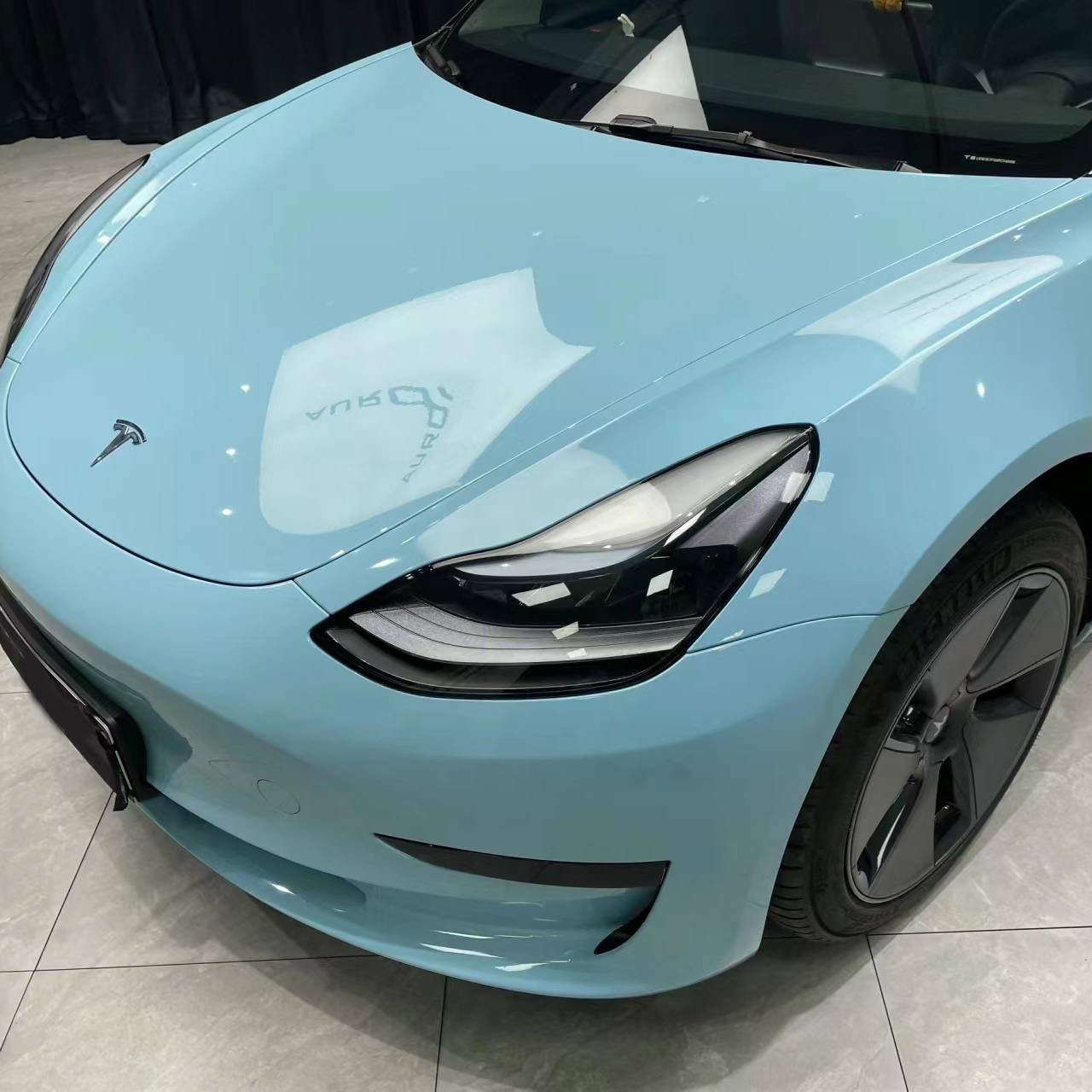 Ravoony Pro TPU Glossy Crystal Light Blue PPF Film