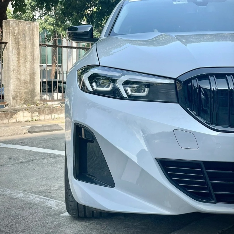Ravoony Basic BMW Brooklyn Grey Vinyl Wrap