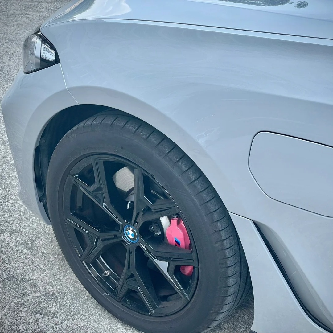 Ravoony Basic BMW Brooklyn Grey Vinyl Wrap