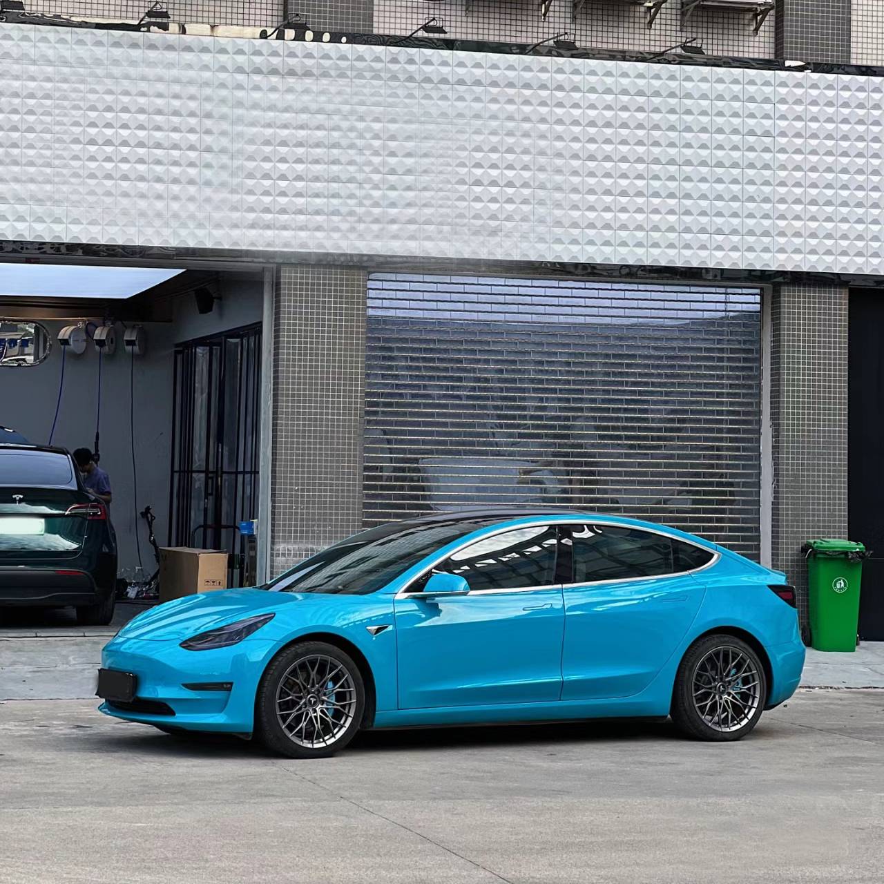 Ravoony Pro TPU Glossy Miami Blue PPF Film