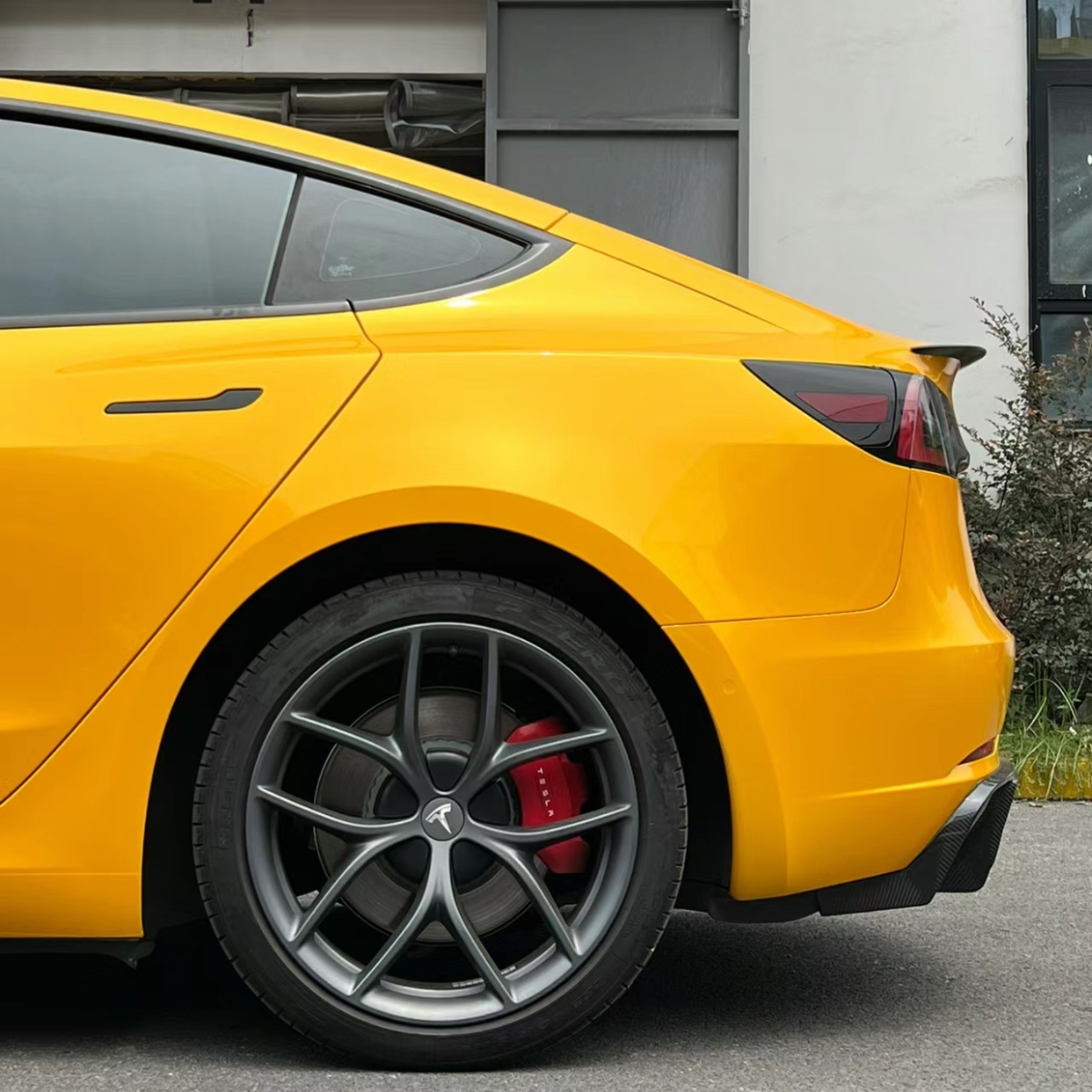 Ravoony Basic Glossy Metallic Yellow Car Wrap