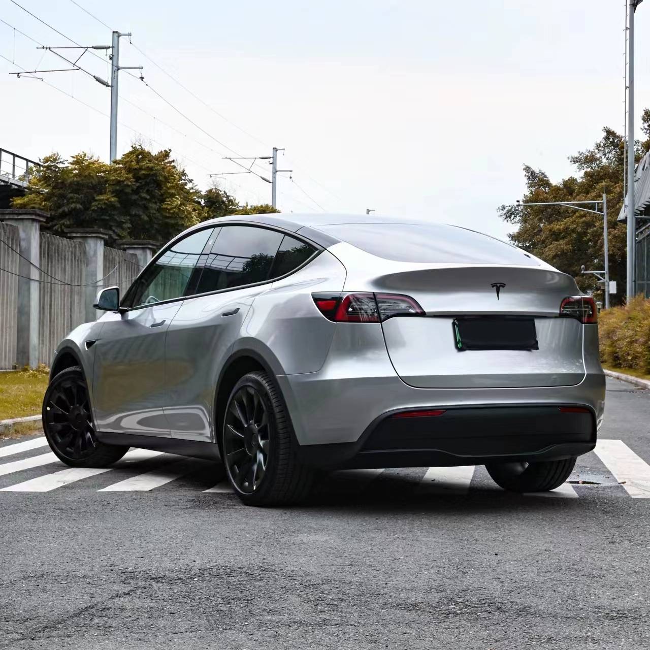 Ravoony Pro TPU Glossy Metallic GT Silver PPF Film