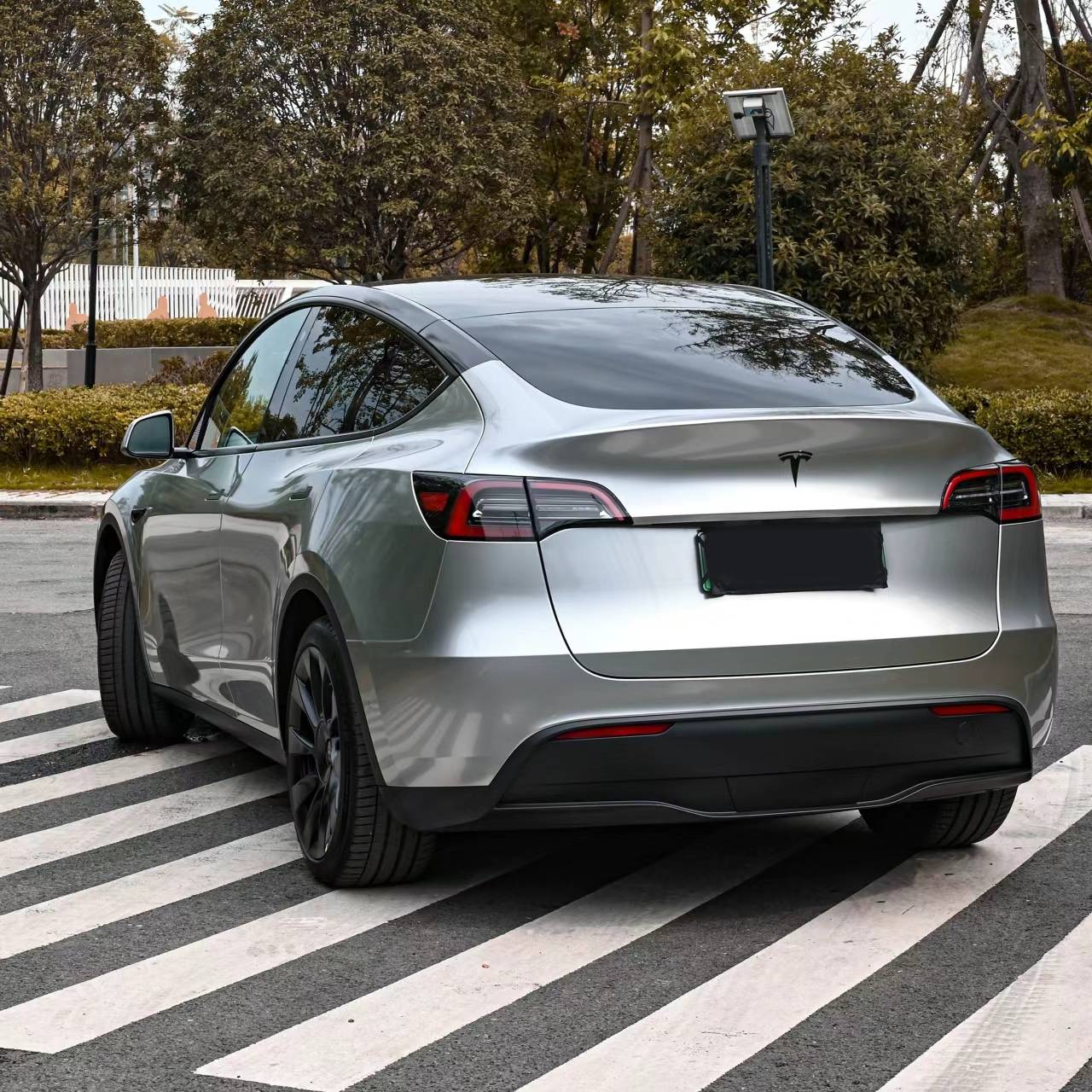 Ravoony Pro TPU Glossy Metallic GT Silver PPF Film