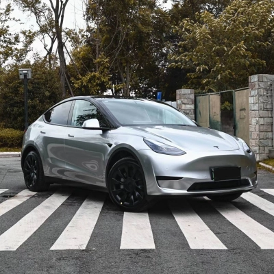 Ravoony Pro TPU Glossy Metallic GT Silver PPF Film 02