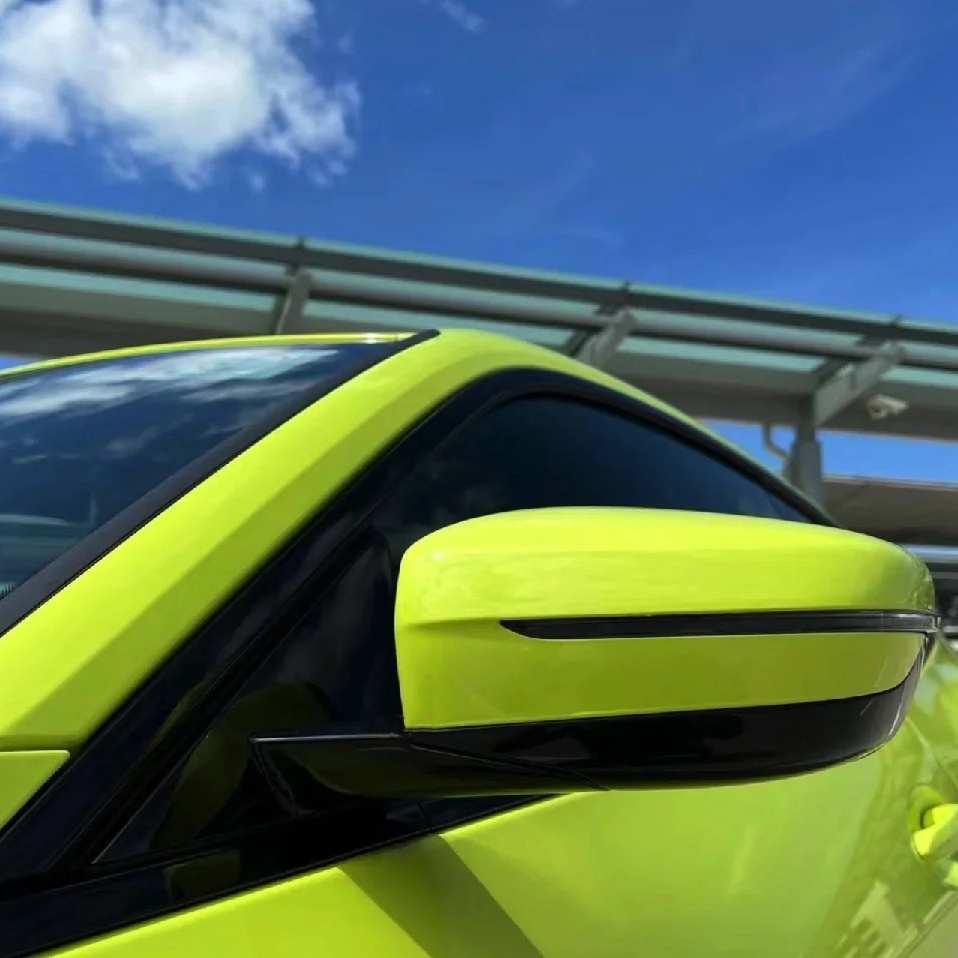 Ravoony Basic PET BMW Gloss São Paulo Yellow Car Vinyl Wrap