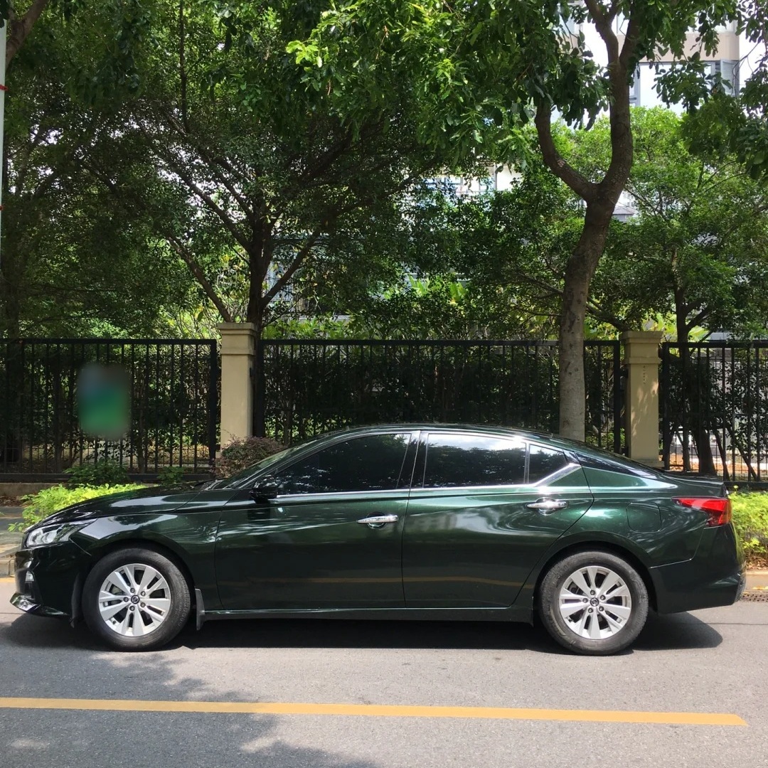 Ravoony Basic Gloss Pearlized Benz Emerald Green Car Vinyl Wrap