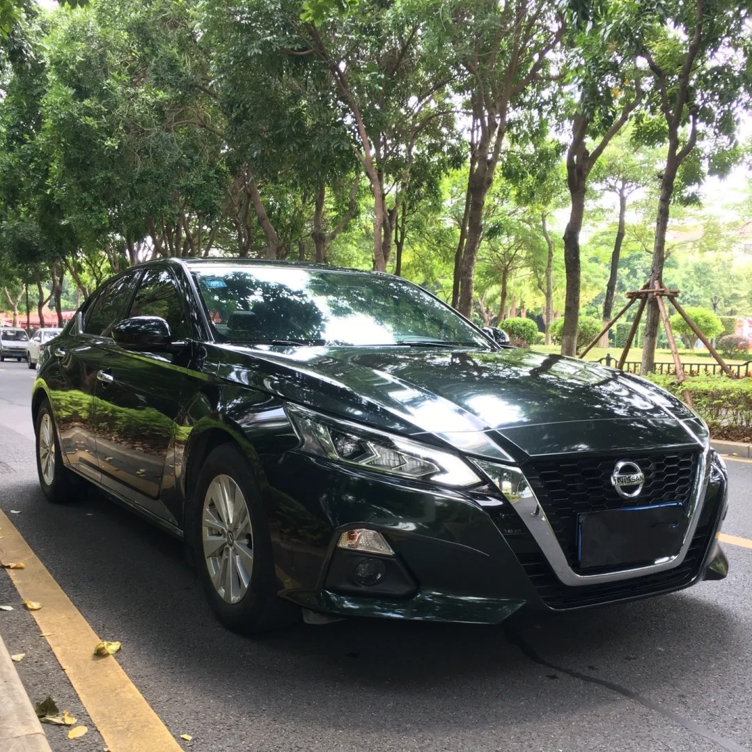 Ravoony Basic Gloss Pearlized Benz Emerald Green Car Vinyl Wrap