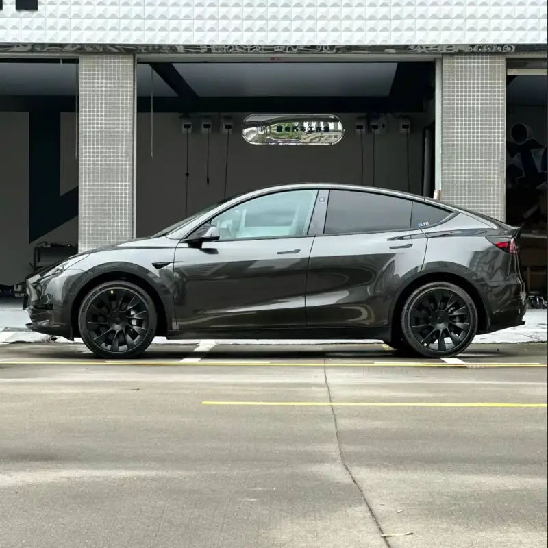 Ravoony Pro TPU Metallic Titanium PPF Film