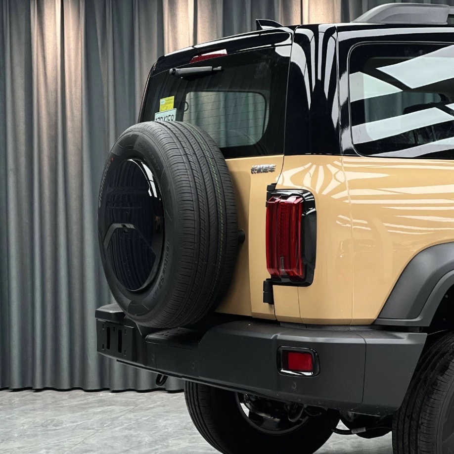 Ravoony Basic Gloss Sandstorm Car Wrap