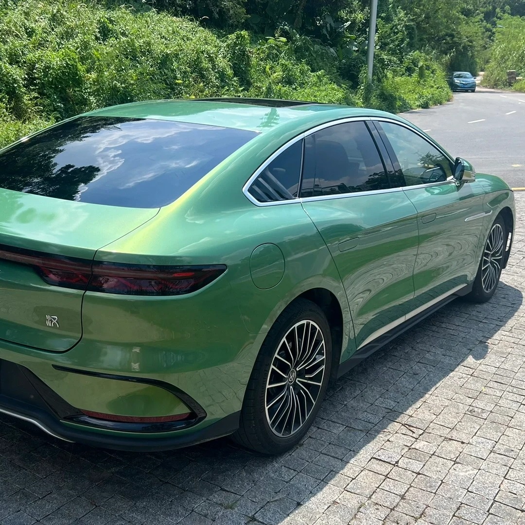 Ravoony Basic Gloss Aston Martin Iridescent Emerald Green Car Wrap