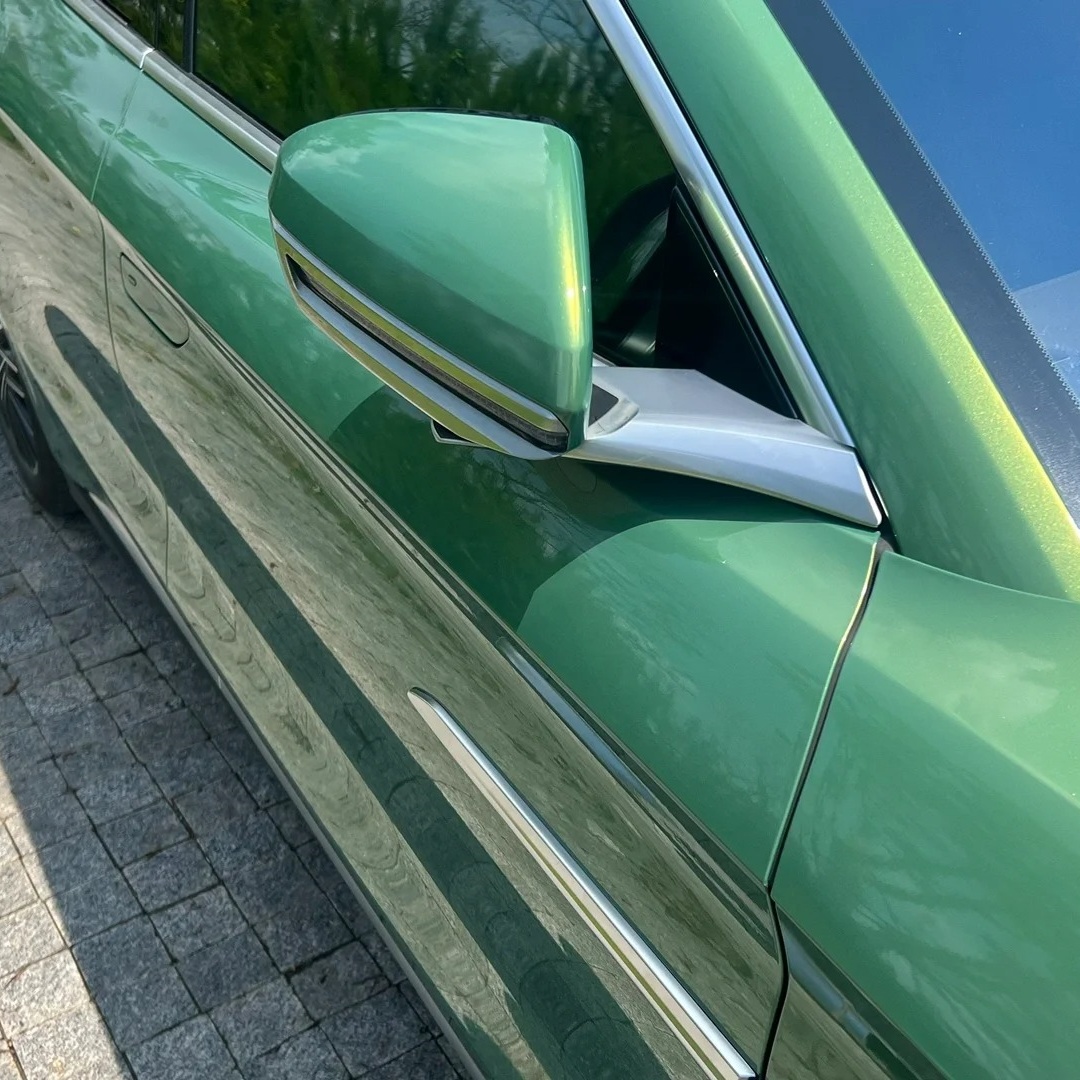 Ravoony Basic Gloss Aston Martin Iridescent Emerald Green Car Wrap