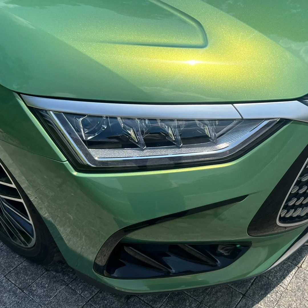 Ravoony Basic Gloss Aston Martin Iridescent Emerald Green Car Wrap